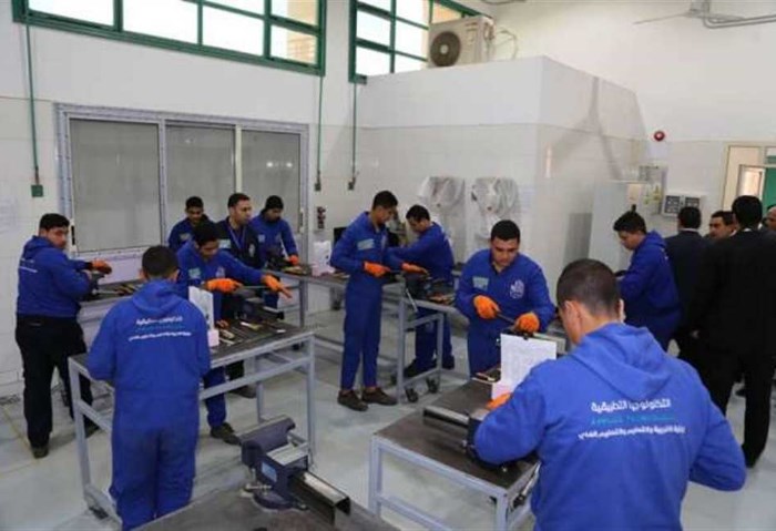 مدارس البترول بعد الاعدادية 2024/2025 للبنات والبنين وشروط الألتحاق والمستندات المطلوبة للتقديم