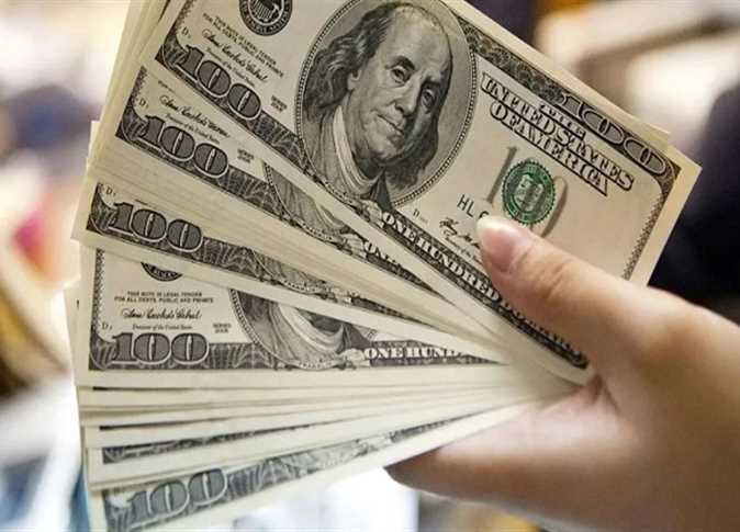 “الأخضر بكام النهاردة”.. سعر الدولار اليوم فى السوق السوداء وبنك القاهرة السبت 8 يونيو 2024