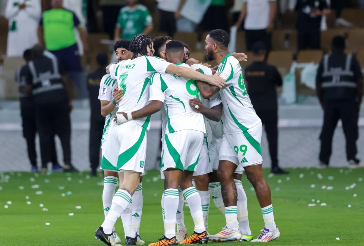 “بجودة HD”  القنوات الناقلة لمباراة اهلي جدة اليوم الجمعة 25/10/2024 أمام الاخدود في دورى روشن السعودي علي النايل سات مجاناً