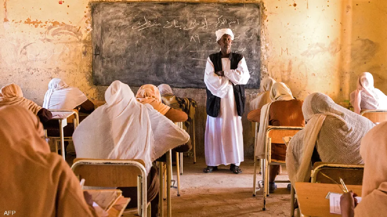 السودان يواجه أخطر عام دراسي في تاريخه.. منع عودت 19 مليون طالب إلى فصولهم الدراسية لهذا السبب 